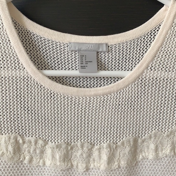 H&M Ivory Lace Knit Top size Small - Picture 3 of 4